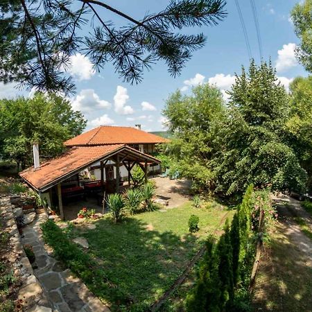 Villa "Суларската Къща" Gabrovo Exterior foto