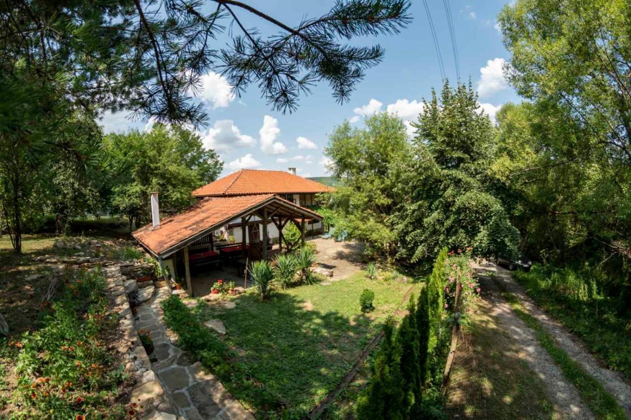 Villa "Суларската Къща" Gabrovo Exterior foto